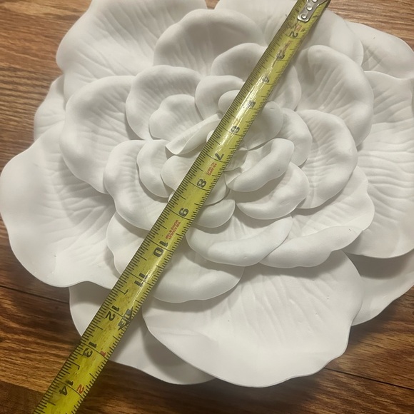 White Foam Flower 13” - Picture 4 of 4